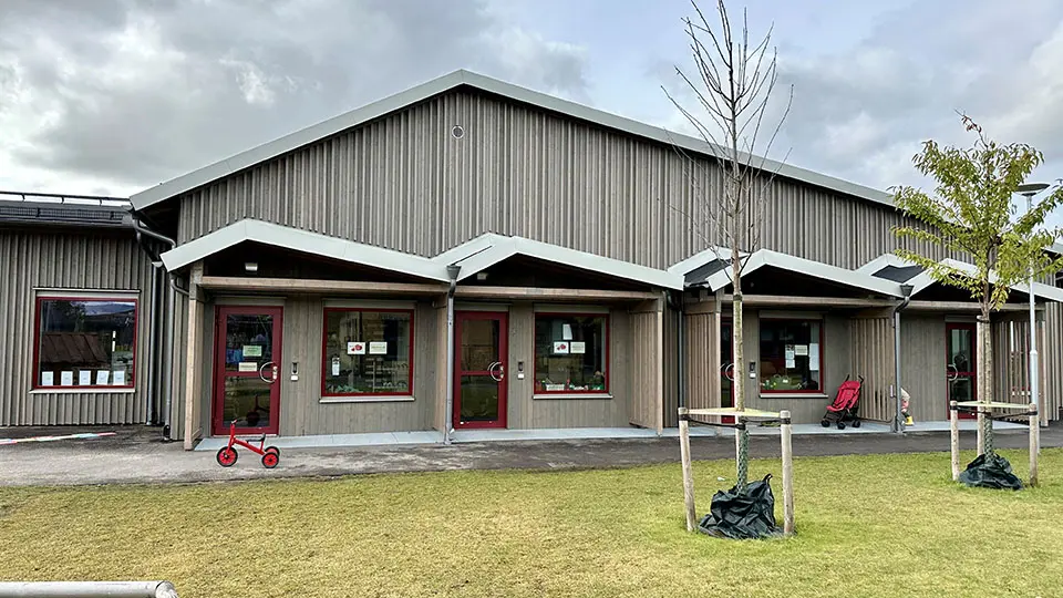 Ingång till Glashyttans förskola